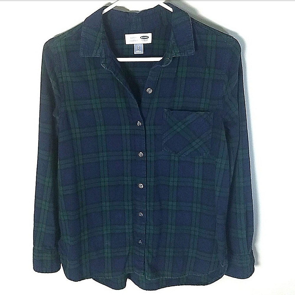 Old Navy classic plaid button-up, size S
